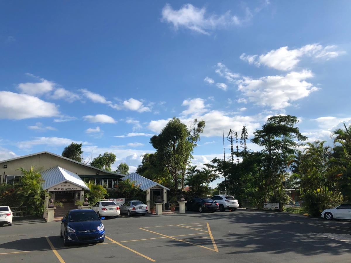Tio Pepe'S Guest House Aibonito 外观 照片